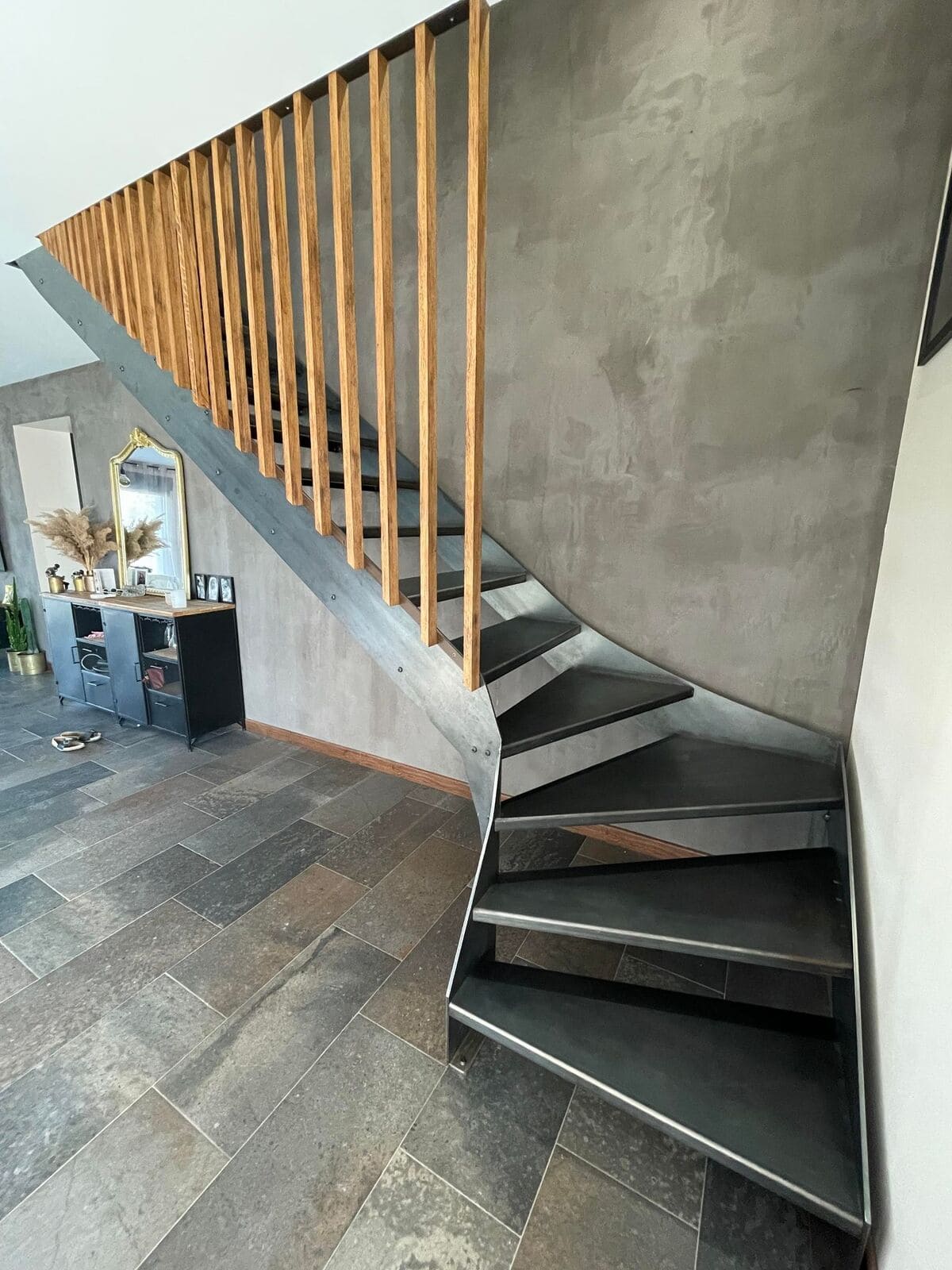 escalier interieur acier